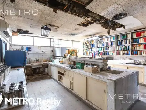 Galpon en Venta en Ramos Mejia, USD 1.600.000