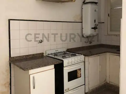 9 entre 63 y 64 Casa mas Departamento en Venta La Plata