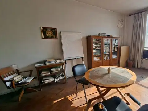 Oficina en Venta 65 años