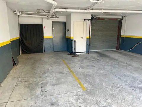 VENTA COCHERA CUBIERTA SAN CRISTOBAL BAJA/EXPENSAS