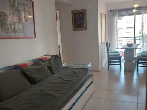 Recoleta, Av Las Heras 2900, 5to piso, 2 amb, u$s 500 + expensas + servicios. 12-02-26. Se alqu...