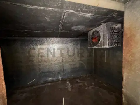 121 entre 36 y 37 200, Piso 0