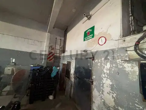 GALPON OFICINAS EN VENTA EN LA PLATA