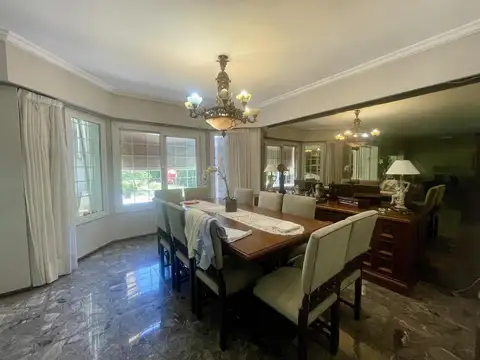 Casa 6 ambientes con 3 baños