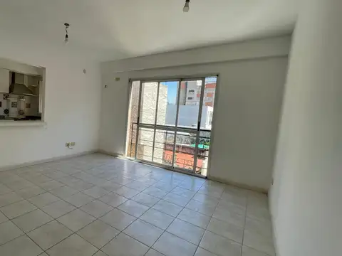 Departamento en alquiler Moron centro 3 ambientes con balcon