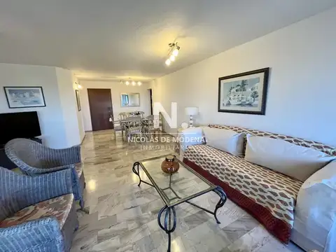 Apartamento en Venta de 3 dormitorios en Playa Brava , Punta del este