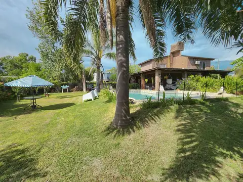 Casa en Venta con 1 cochera