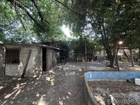 Terreno en Venta en Villa Luzuriaga, USD 190.000