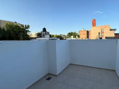 Departamento en Alquiler con 1 cocheras