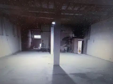 Venta Galpon 270 m2 barrio San Fernando Tigre