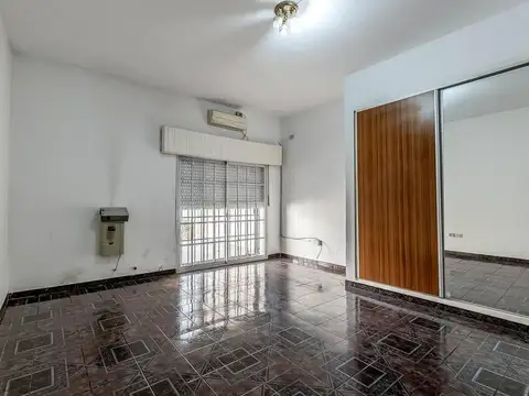 Casa en Venta en Moron, USD 195.000