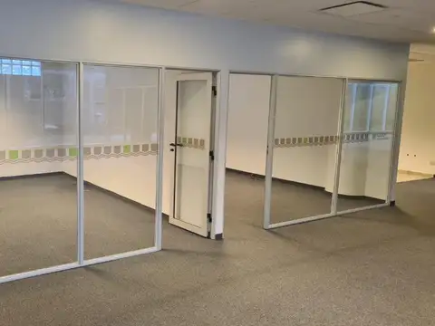 Oficina en Alquiler en Parque Patricios, USD 14