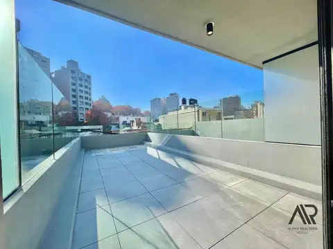 Alquiler apartamento monoambiente con patio en Cordón