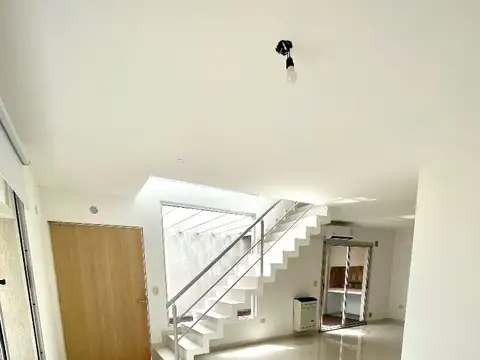 Departamento en Alquiler en El Talar, $ 1.200.000