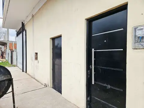 ENTRE 9 DE JULIO Y ESTEBAN ECHEVERRIA