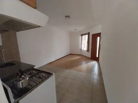 Departamento en Alquiler en Arroyito, $ 350.000
