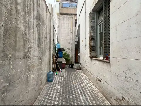 Local en Venta 61 años