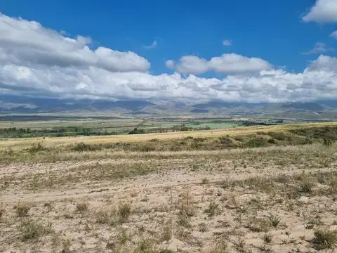 Terreno en Venta en La Carrera, USD 110.000