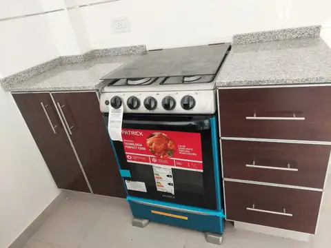 Departamento en Alquiler en Monte Castro, $ 800.000