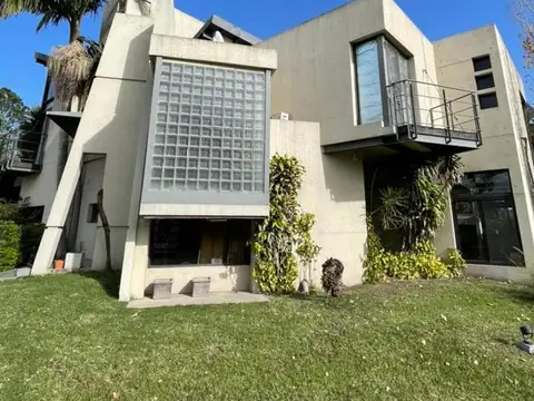 Casa en venta en Boca Raton Country Club Pilar