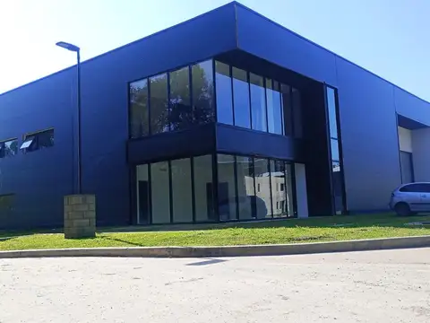 VENTA NAVE EN PARQUE INDUSTRIAL (VACA MUERTA) NEUQUEN