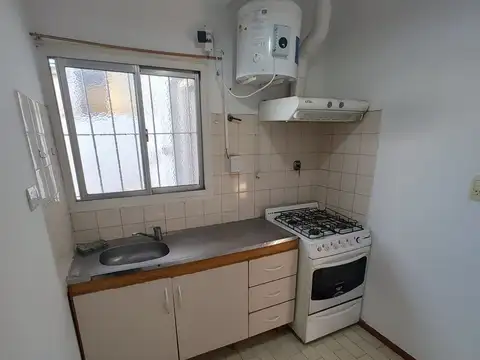 Departamento en Alquiler en Moron, $ 750.000