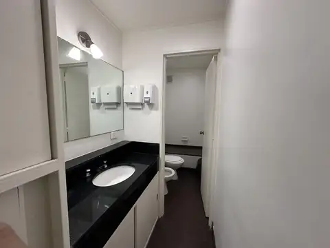 Oficina en Venta 48 años