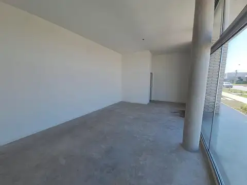 local comercial al frente - tierra nueva - fisherton