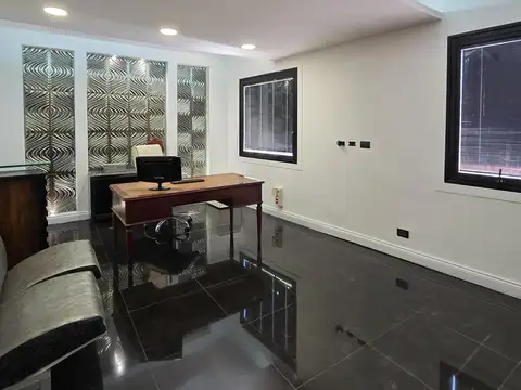 Oficina en Alquiler 70 años