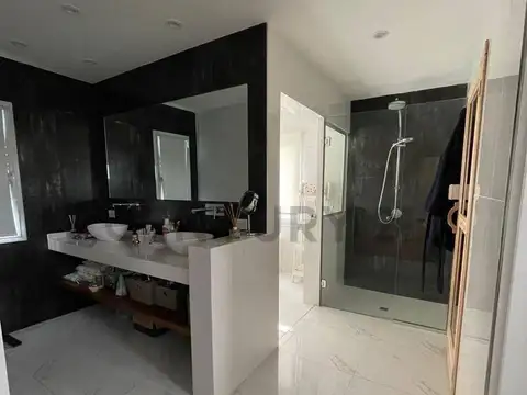 Casa en Venta en Fincas de San Vicente, USD 460.000