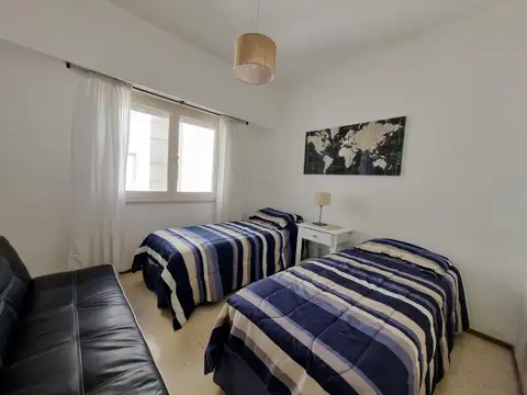 Departamento De 3 Ambientes Excelente Ubicacion Y Vista Al M