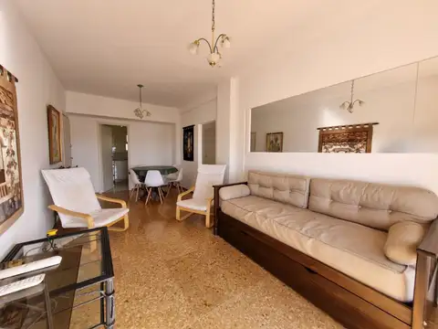 Departamento De 3 Ambientes Excelente Ubicacion Y Vista Al M