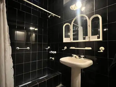 Depto Tipo Casa en Venta 40 años