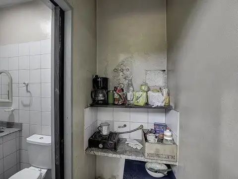 Excelente deposito en venta en La Matanza de 6400 m2 cub. Precio muy bajo de mercado