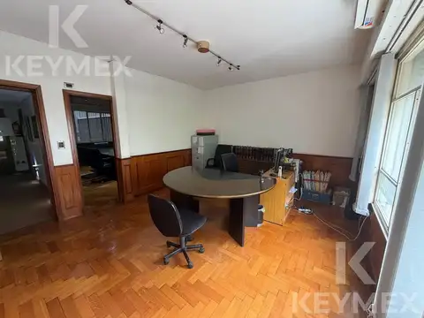 12 entre 46 y 47  Oficina en venta  primer piso