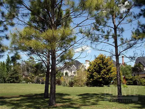 Casa 7 ambientes con 4 baños