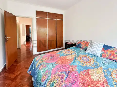 MUY LINDO DEPTO DE 4 AMBIENTES , RECOLETA