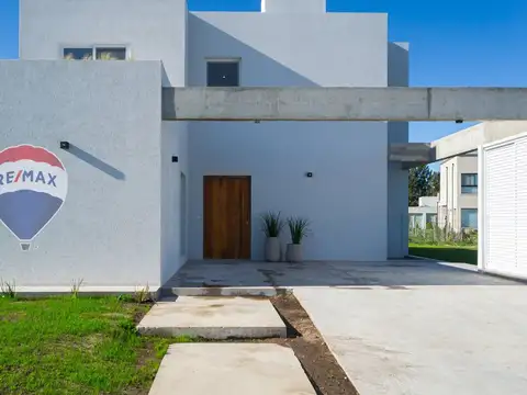 CASA 5 AMBIENTES EN VENTA EN SAN SIMON