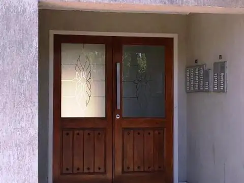 Av. Rivadavia 15240 , Piso 4