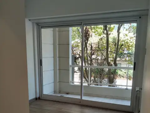 ULTIMAS UNIDADES  DEPARTAMENTO DE 3 AMBIENTES - EDIFICIO LYON - ADROGUE - VENTA