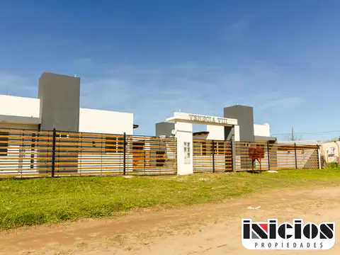 Casa: Rico E/ Yunque y Diag. Independencia. El Silvio - C691