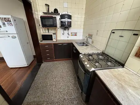 Avenida Almirante Brown 800