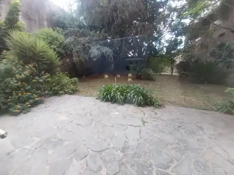 DEPARTAMENTO CUATRO AMBIENTES AL FRENTE