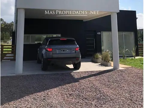 Casa en Venta al Este