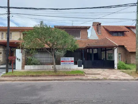 CHALET EN VENTA EN HURLINGHAM