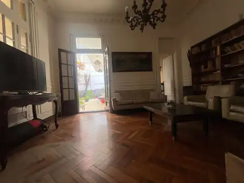 Casa 7 ambientes con 3 baños