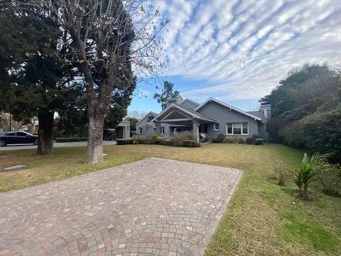 Casa en Venta de 5 dormitorios