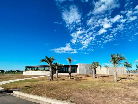 Venta terreno barrio cerrado vida club de campo funes - posibilidad de comprar unidad contigua