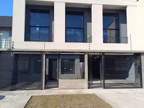 Departamento En Berazategui Calle 133 2948