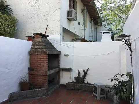 Depto Tipo Casa 4 ambientes con 2 baños